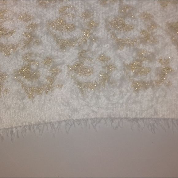XOXO Adorable Fuzzy White & Gold Cheetah Print Cardigan 💛🤍😍 - Picture 8 of 9